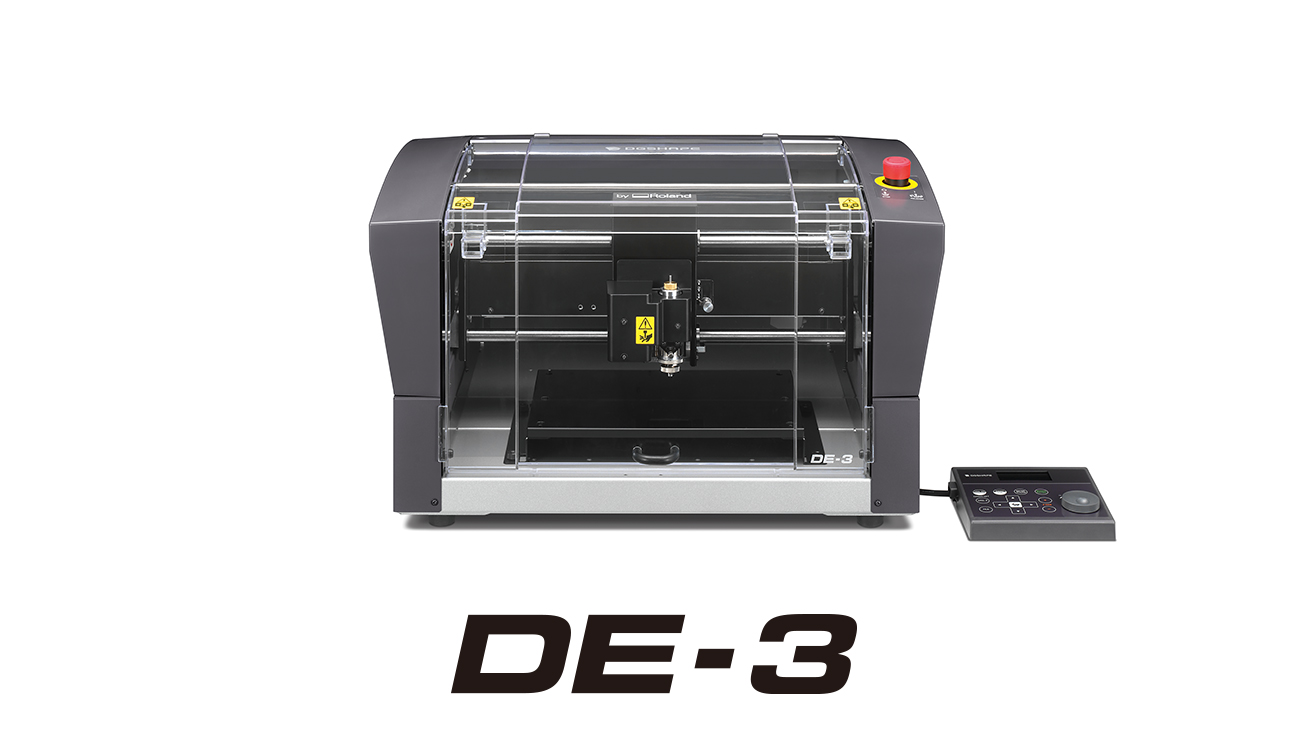 The DE-3 easily produces popular engraving applications in a variety of materials